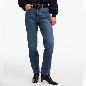 Madewell 90s Straight Crop Jeans.